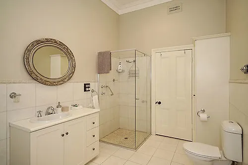 **** Bed & Breakfast Durack House Bed And Breakfast Perth Australia